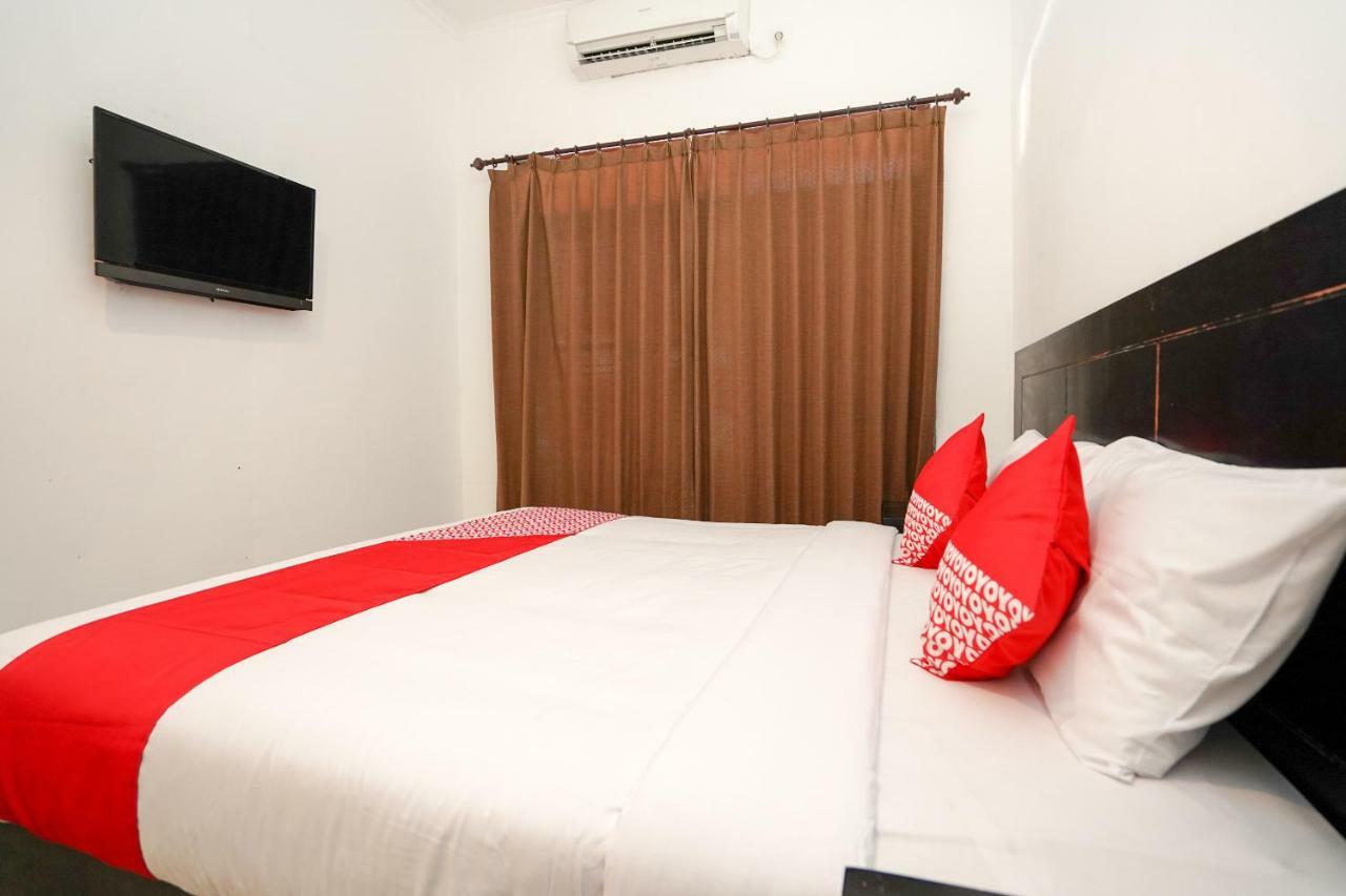 Oyo 969 Penginapan Darma I 수라바야 외부 사진